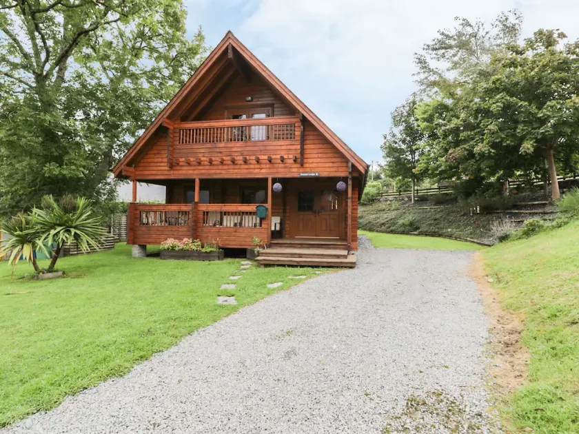 Sunset Lodge 6 - Image 1