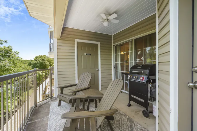 Rocky Shore Tranquility - Ozark Mtn Resort Amenities - Image 1