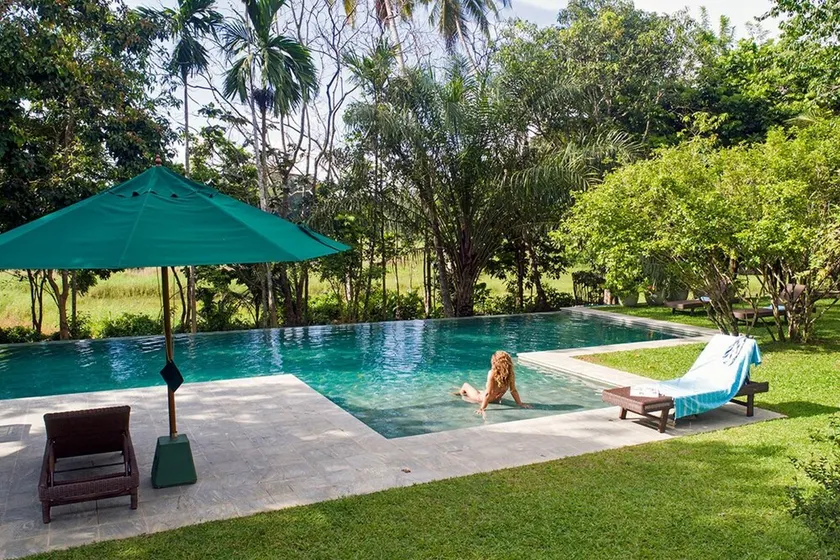 Family House With Large Garden In A Peaceful Setting - Image 1