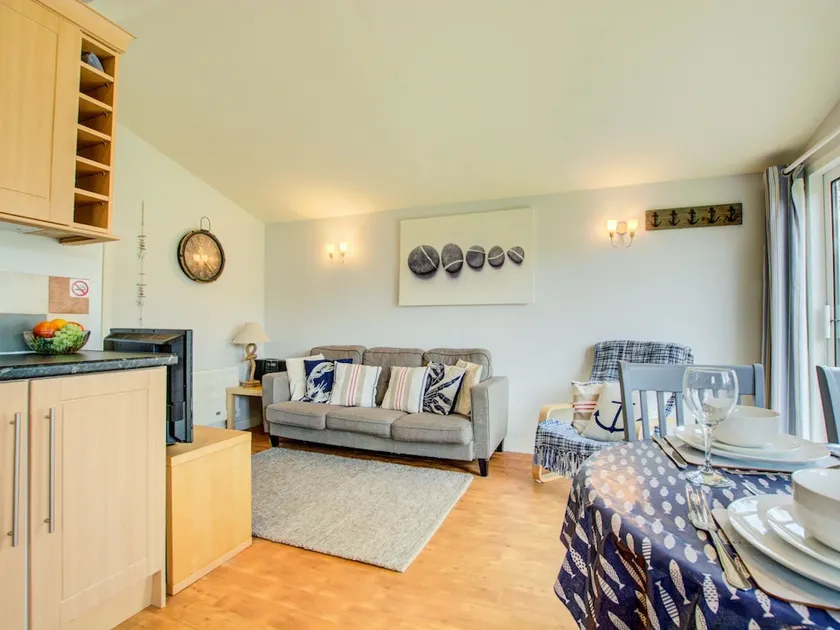 Spacious Chalet in Saint Merryn With Garden - Image 1