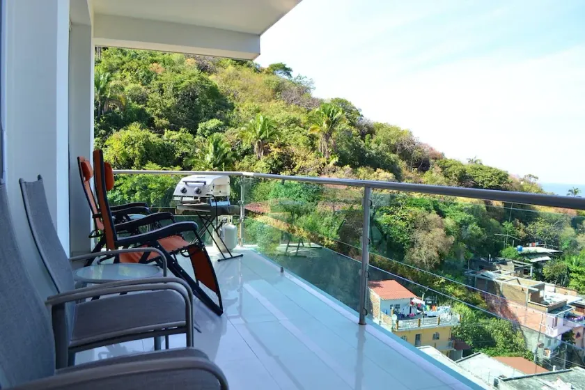 Condo Torre Diamante 305 by MDR - Image 1