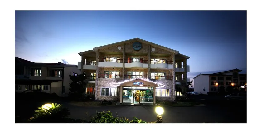 Seaside House - Image 1