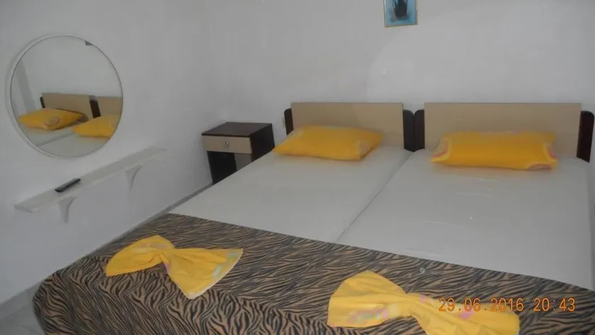 Dimis Studios And Apartments - Image 1