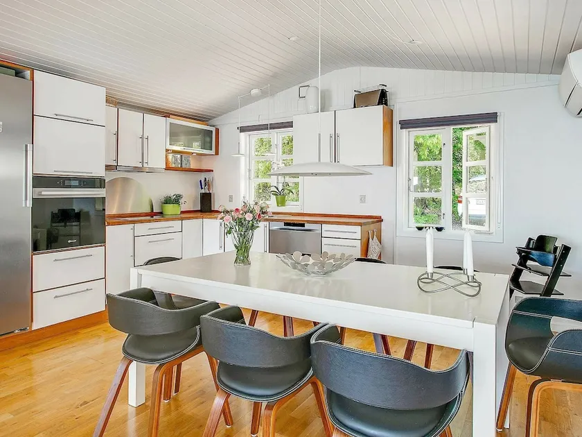 Elegant Holiday Home in Blokhusskoven With Sea Nearby - Image 1