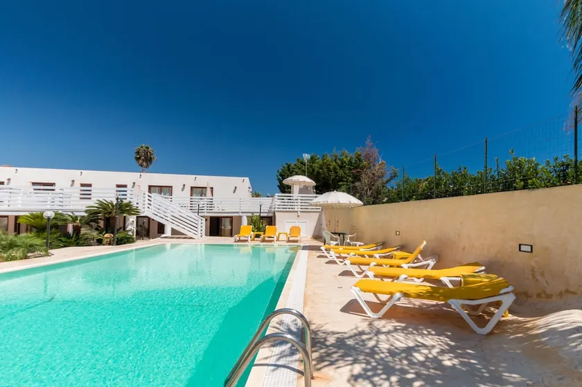 Portovenere Residence - Image 1