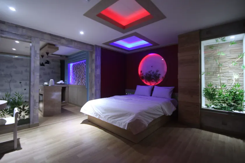 Pohang Wow Motel - Image 1