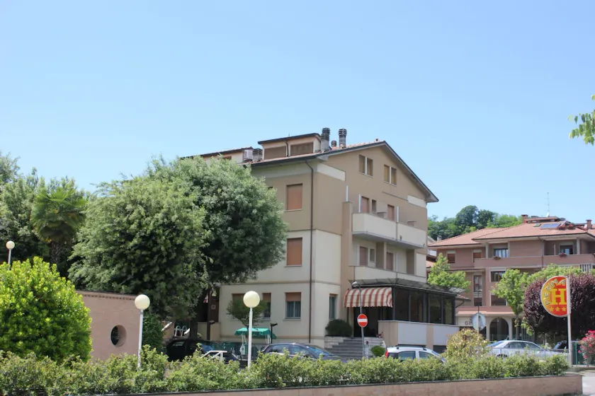 Hotel Pierina - Image 1