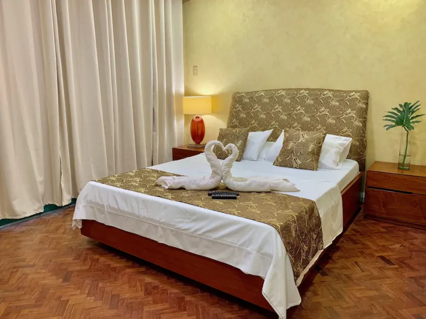 Manila Condo Home at Robinsons Place - Image 1