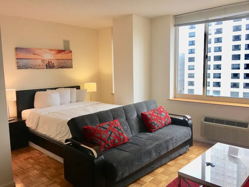 Skyview Luxury Suites New York City - Image 1