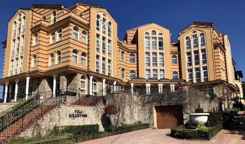 Villa Bizantium - Image 1