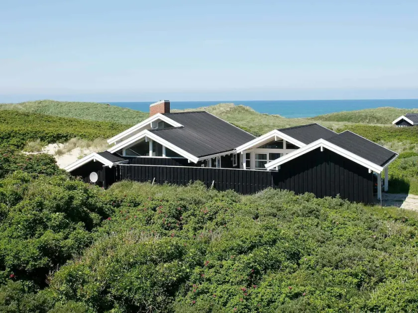 10 Person Holiday Home in Lokken - Image 1
