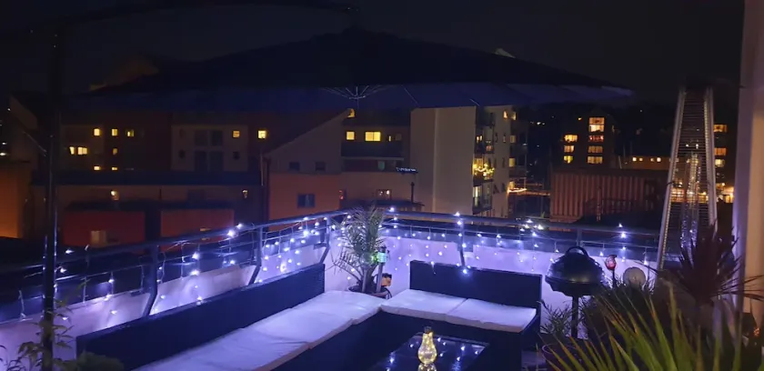 Penthouse Marina Apartment - Image 1