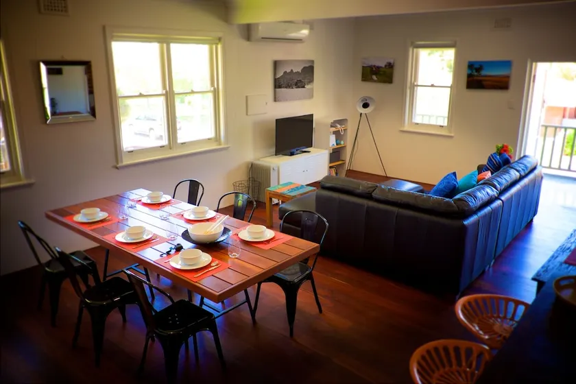 UrbanStyle Claremont Apartment - Image 1