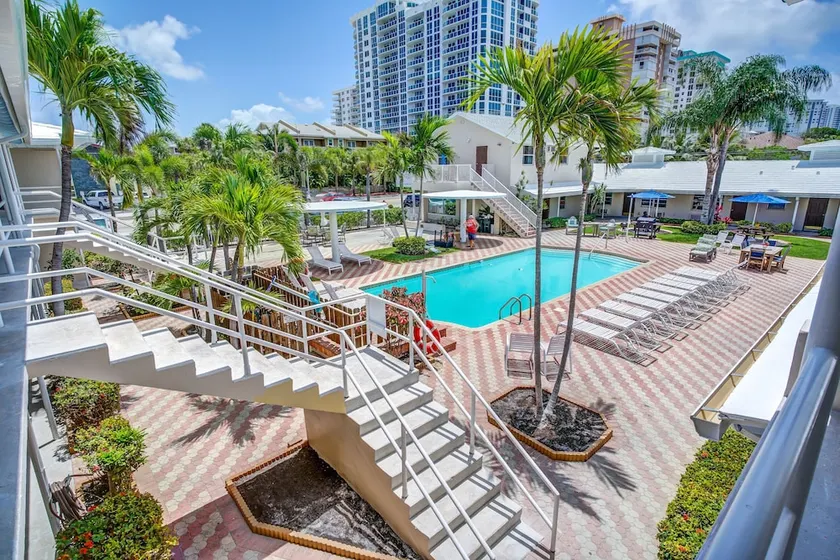 Sea Steps Suites - Image 1