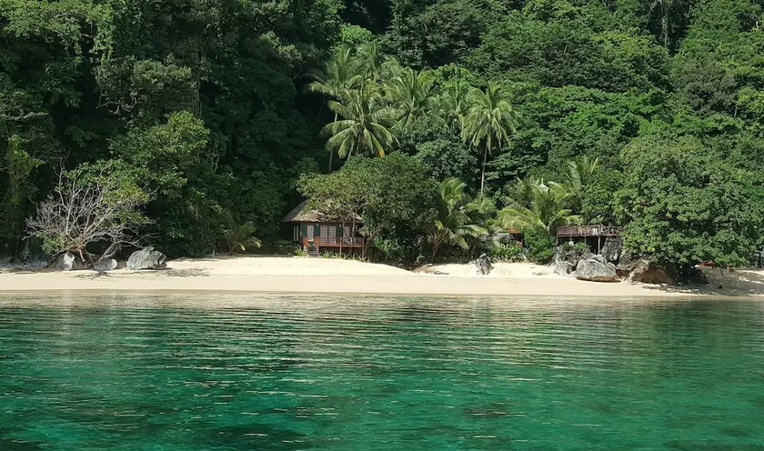 Alternative Beach Cottages - Image 1