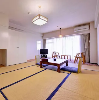 Hotel Resea Minamichita - Image 1