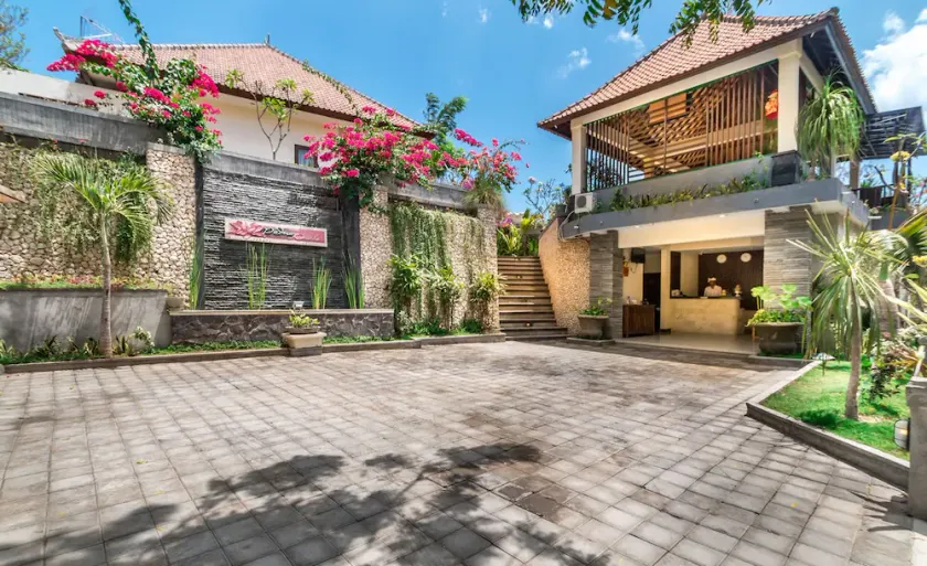 Padma Kumala Hotel - Image 1