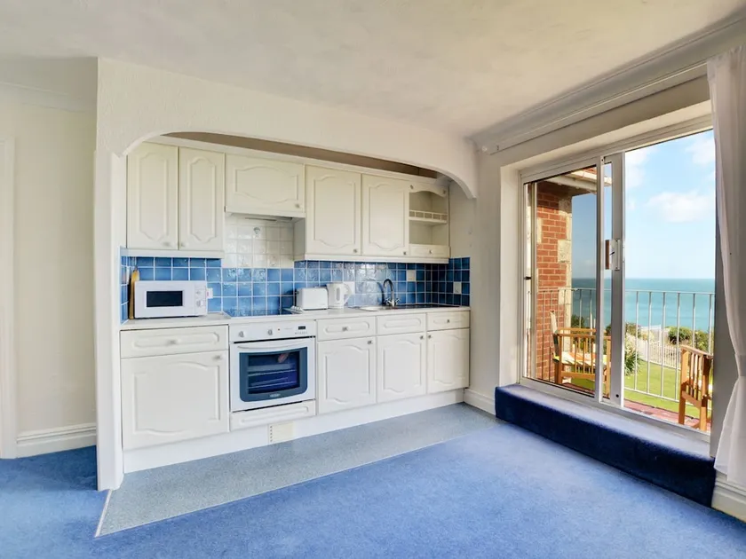 Cozy Holiday Home in Swanage With Balcony - Image 1