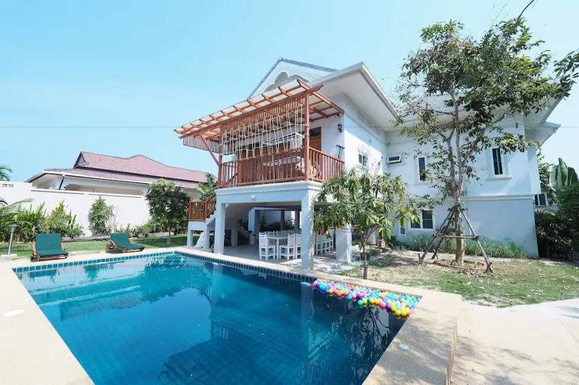Marisa Villa Huahin - Image 1