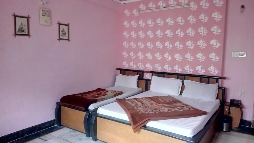 Hotel New Center Point - Image 1