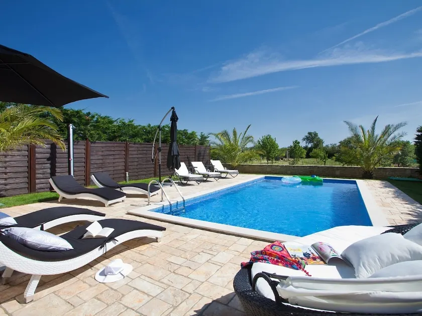 Beautiful, Attractive Villa With Private Pool, Covered Terrace, Porec 7 km - Image 1