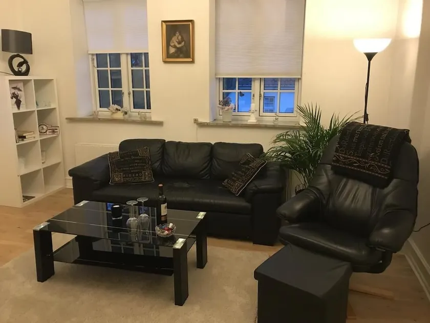 Fuglegårdsvej - Image 1