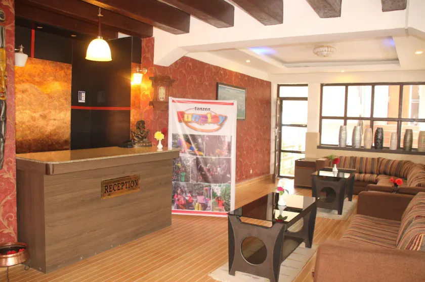 Hotel Srinagar - Image 1