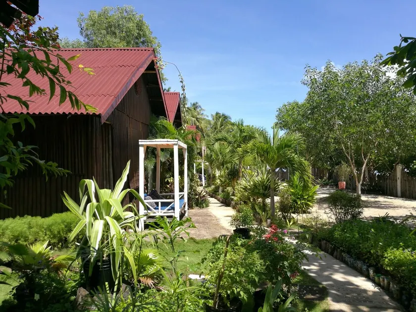 Jao Bay Resort - Image 1