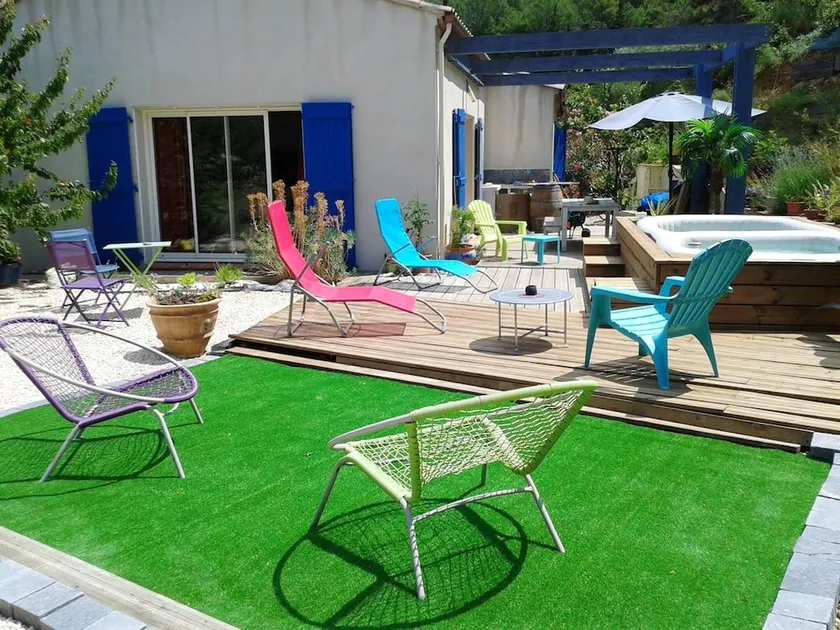 Studio in Lagrasse, With Wonderful Mountain View, Furnished Garden and Wifi - Image 1