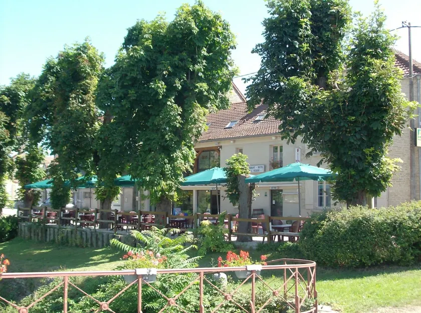Hôtel de l'Ecluse 79 - Image 1