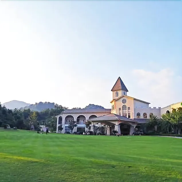 One Hill Resort - Image 1