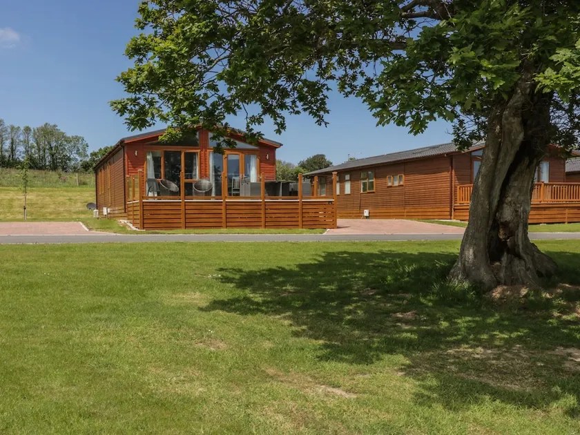 716 Nelsons Lake - Image 1