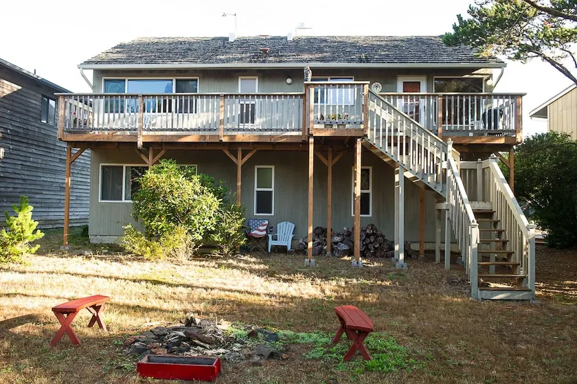 Neskowin Nest 4 Br home by RedAwning - Image 1