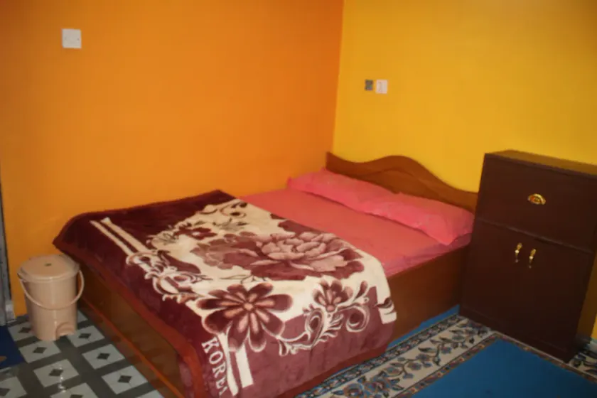 Hotel Red Rose - Image 1