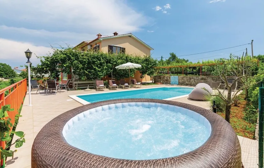 Amazing Home in Labin with WiFi, 7 Bedrooms & Hot Tub - Image 1