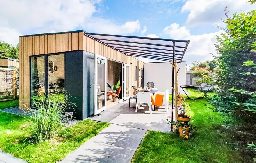 Awesome Home in Heinkenszand With 3 Bedrooms, Wifi and Outdoor Swimming Pool - Image 1