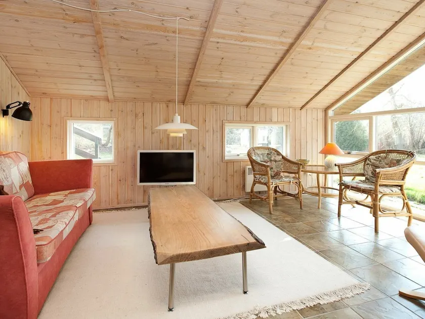 Spacious Holiday Home in Hornbæk on Large Plot - Image 1