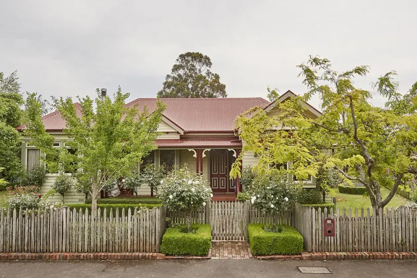 Box Cottage Apartment - Image 1