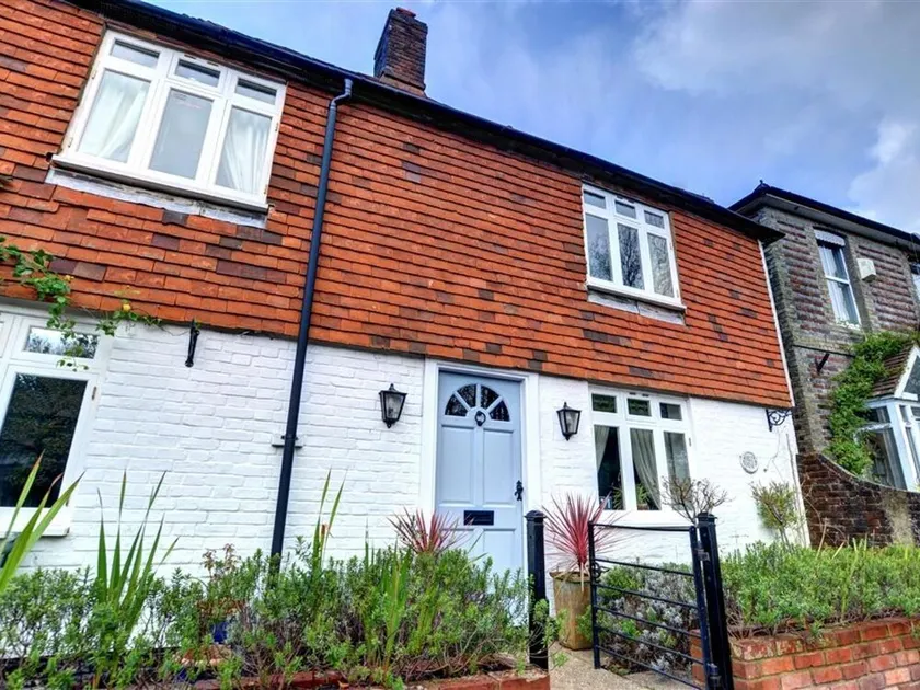 Stunning Holiday Home in Robertsbridge With Private Garden - Image 1