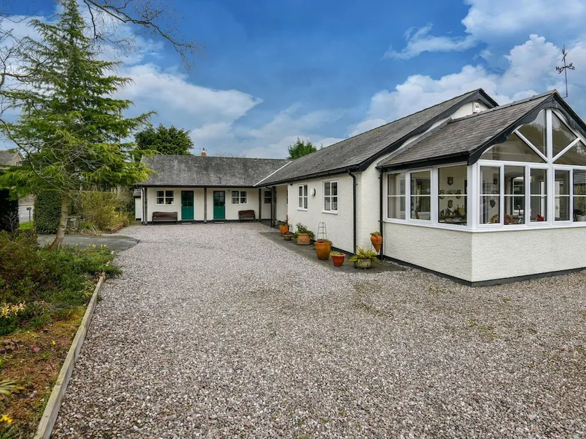 Quaint Holiday Home in Lydbury Near Clun Castle - Image 1