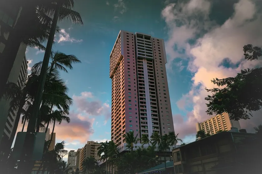 Waikiki Penthouse Rentals - Image 1