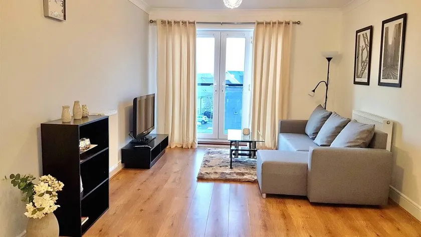 Griffin Suite - Image 1