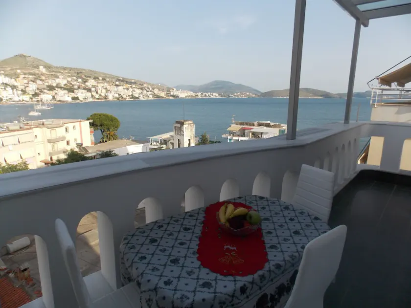 Alfred's Apartments - Image 1
