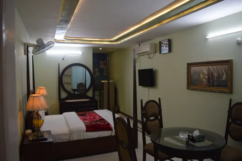 Raywal Executive Suites - Image 1