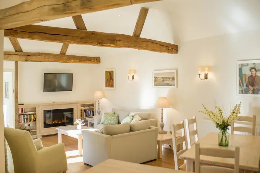 Benbow Holiday Cottages - Image 1