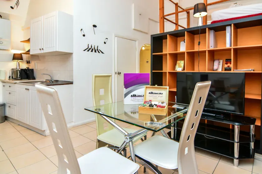Vintage Central London Apartments - Image 1