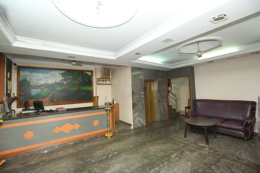 Eshi Guest House By OYO Rooms - Image 1