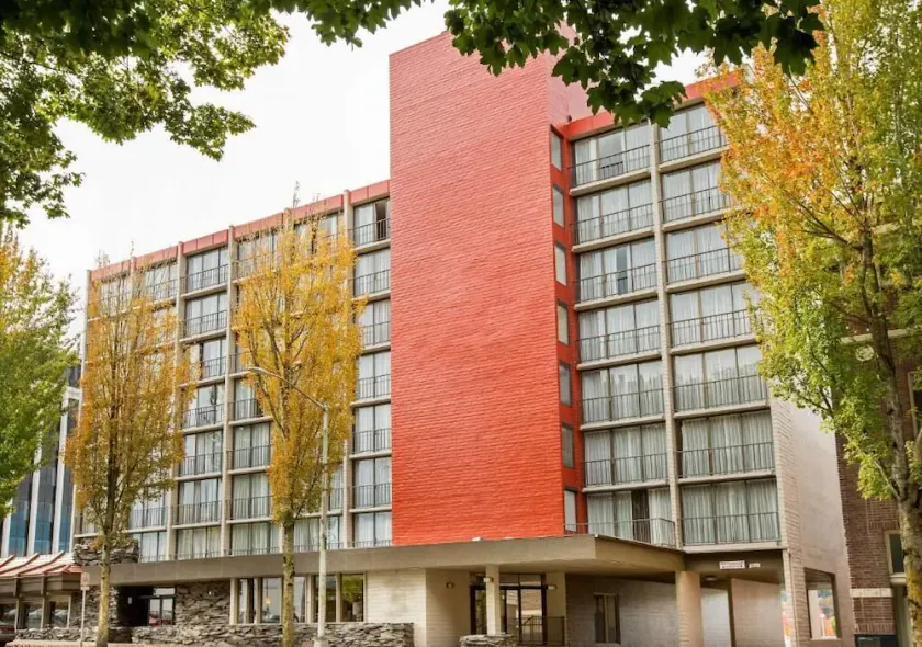 Olympia Governor Hotel - Image 1