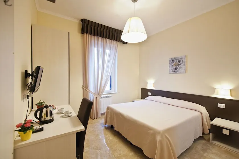 Domus Rome Holiday Apartments - Image 1