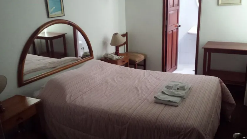 Hostal Loanka - Image 1